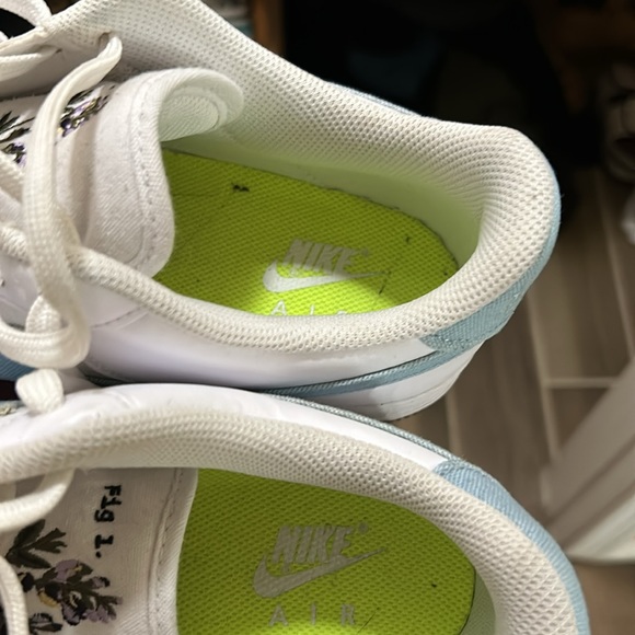 Nike Air Force 1 size 10 vnds with replacement box - Picture 3 of 6